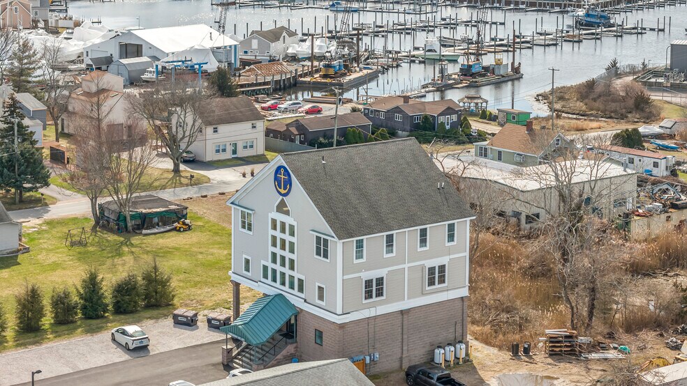 4 Broadway Avenue Ext, Mystic, CT à louer - Photo principale – Image 3 sur 9