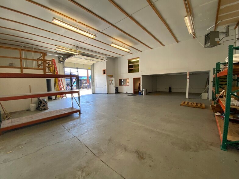 651 N Russell St, Portland, OR à louer - Photo de l’immeuble – Image 3 sur 9