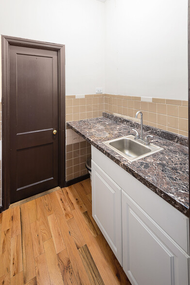 237 Hancock St, Brooklyn, NY à louer - Photo de l’immeuble – Image 2 sur 4