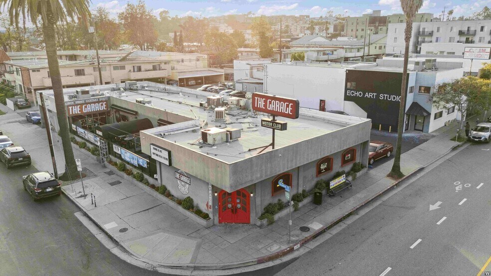3387 Motor Ave, Los Angeles, CA à louer - Photo de l’immeuble – Image 2 sur 11