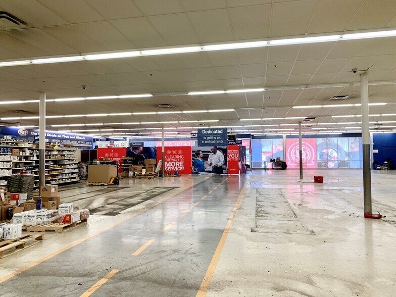 1100 Behrman Hwy, Gretna, LA à louer - Photo intérieure – Image 3 sur 12