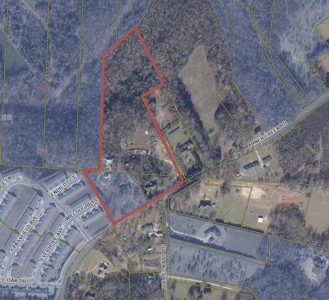697 Abner Creek Rd, Greer, SC à vendre - Photo de l’immeuble – Image 2 sur 4