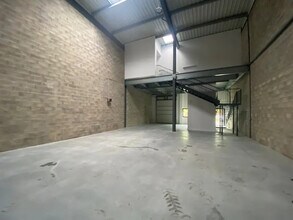 Local d’activités dans Cergy à louer Photo intérieure– Image 2 sur 5