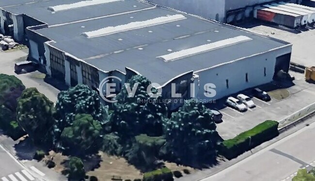 Plus de détails pour 33 Rue Des Freres Lumiere, Genas - Bureau, Local d'activités à louer