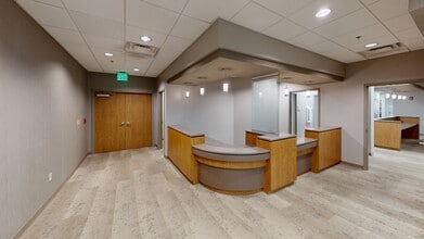 6300 Hospital Pky, Johns Creek, GA à louer Hall d’entrée– Image 1 sur 7