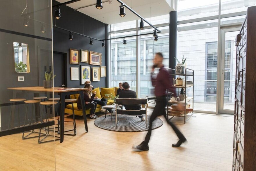 2 Hardman Blvd, Manchester à louer - Photo de l’immeuble – Image 3 sur 28