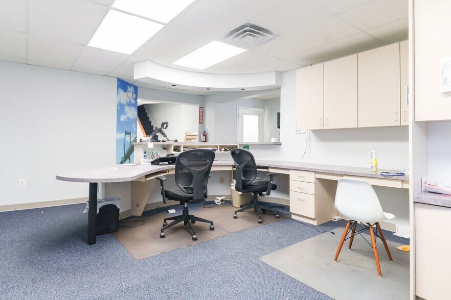 535 Monmouth St, Gloucester City, NJ à louer - Photo de l’immeuble – Image 3 sur 21