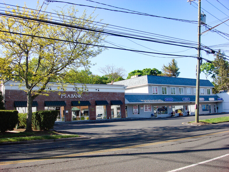 399-407 E Putnam Ave, Cos Cob, CT à louer - Photo de l’immeuble – Image 2 sur 3