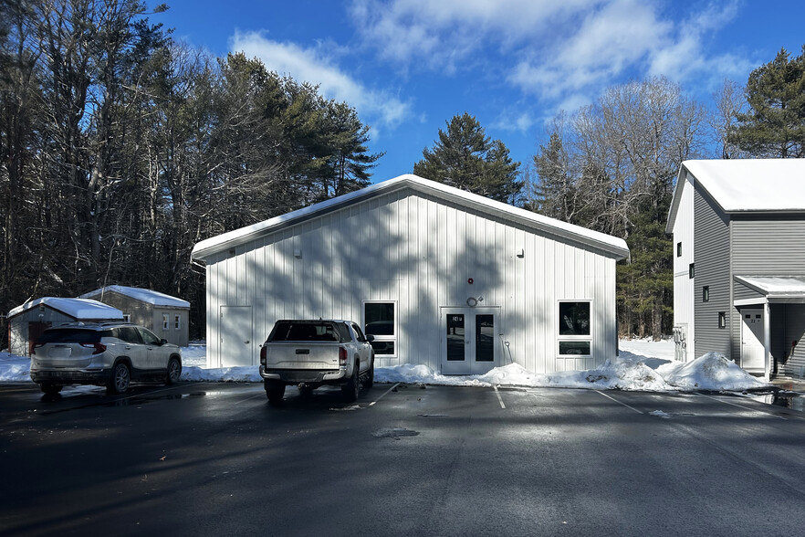 30 Range Rd, Brunswick, ME à louer - Photo principale – Image 1 sur 5