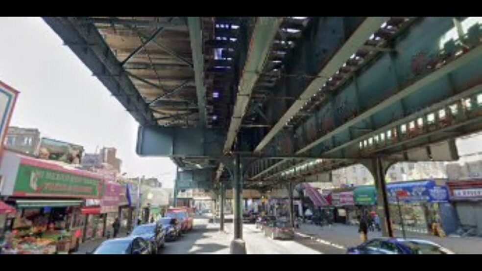 1535 Westchester Ave, Bronx, NY à vendre - Vidéo sur l’annonce professionnelle – Image 2 sur 8