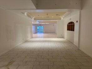 350 Bridgeport Ave, Shelton, CT à louer Photo intérieure– Image 2 sur 2