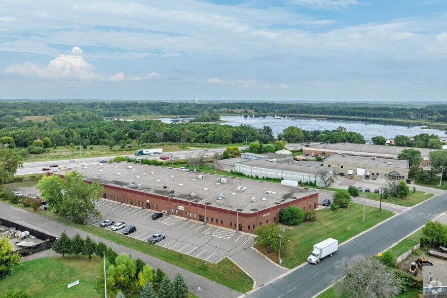 559-575 Shoreview Park Rd, Shoreview, MN à louer - Aérien – Image 3 sur 5