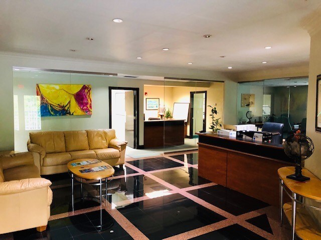 1950 NW 94th Ave, Miami, FL à vendre - Photo de l’immeuble – Image 3 sur 6
