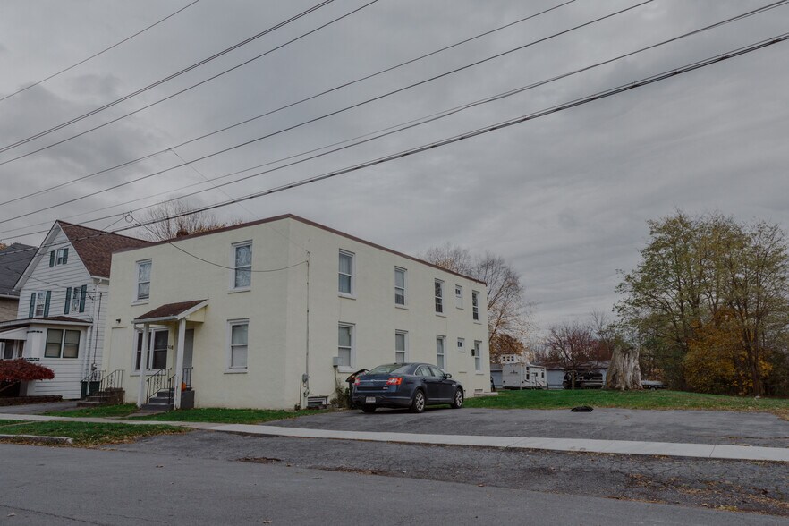 110-112 Andes ave, Geneva, NY à vendre - Photo principale – Image 1 sur 1