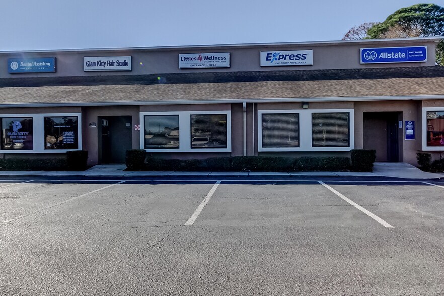 4326 Park Blvd, Pinellas Park, FL à louer - Photo de l’immeuble – Image 3 sur 26