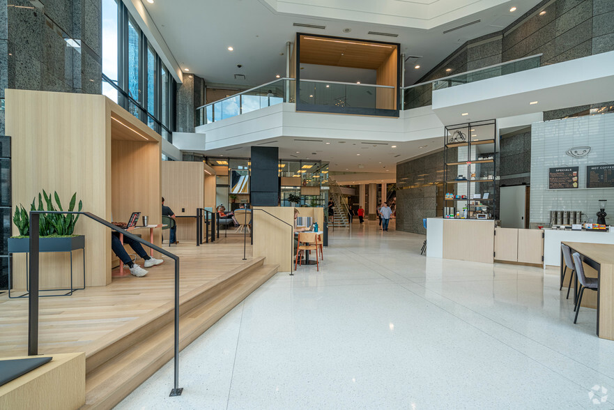 901 Marquette Ave, Minneapolis, MN à louer - Hall d’entrée – Image 3 sur 11