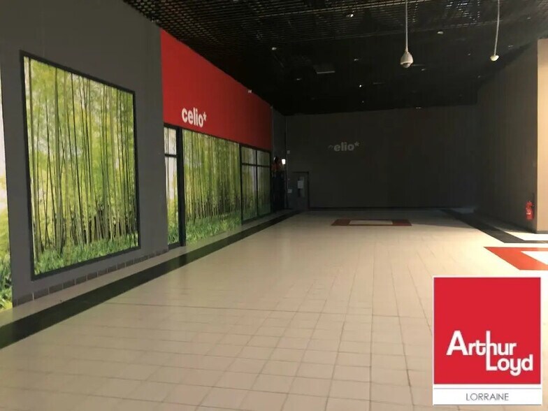 Local commercial dans Amnéville à louer - Photo de l’immeuble – Image 2 sur 7