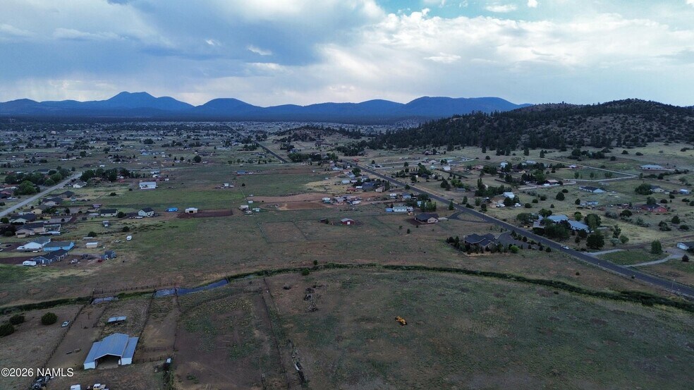 7542 E Rope Rd, Flagstaff, AZ à vendre - Photo principale – Image 1 sur 14