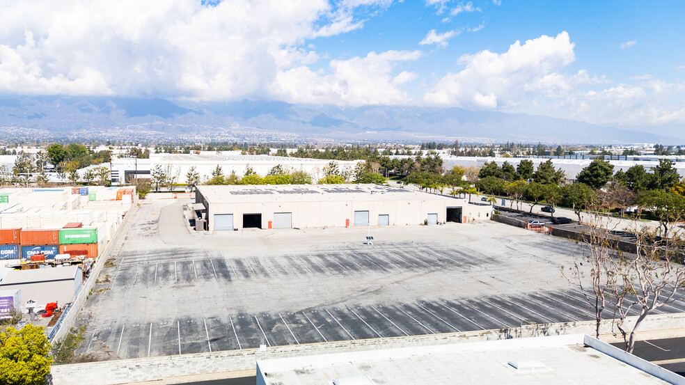 9550 Hermosa Ave, Rancho Cucamonga, CA à louer - Photo de l’immeuble – Image 2 sur 13