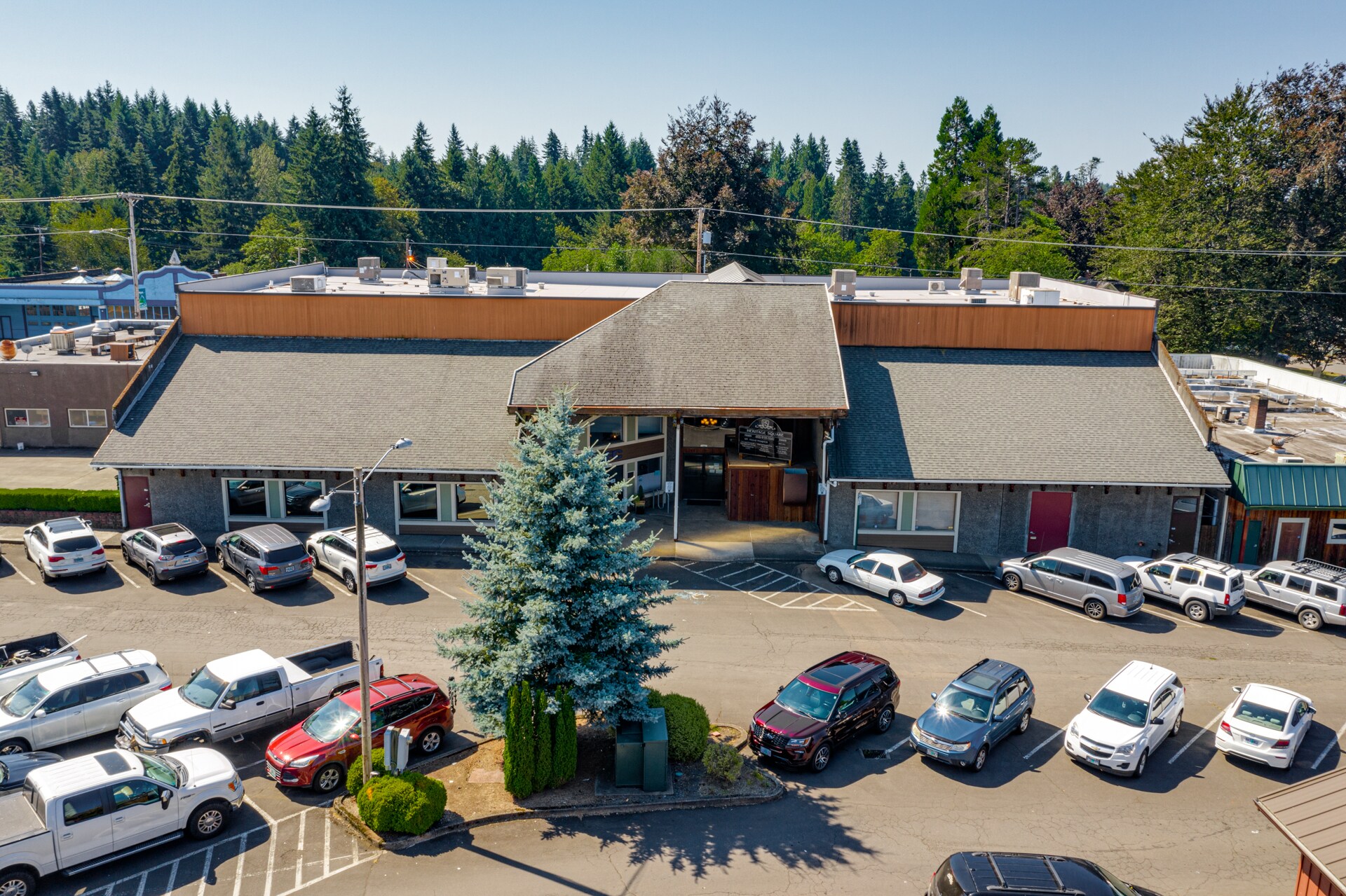 39065-39085 Pioneer Blvd, Sandy, OR à louer Photo principale– Image 1 sur 30