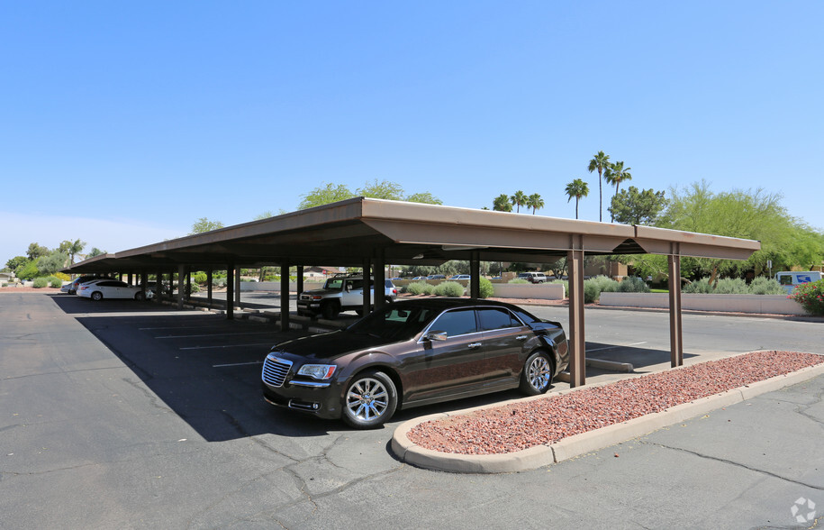 8283 N Hayden Rd, Scottsdale, AZ à louer - Photo de l’immeuble – Image 3 sur 5