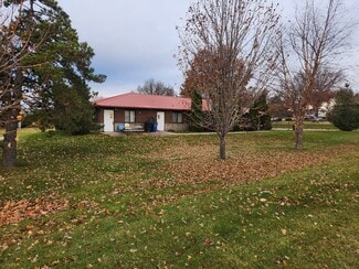 Plus de détails pour 1309 S Broadway St, Toledo, IA - Bureau à vendre
