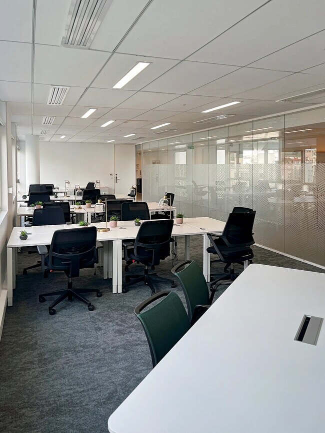 Plus de détails pour 90/92 Route De La Reine, Boulogne-Billancourt - Bureau à louer