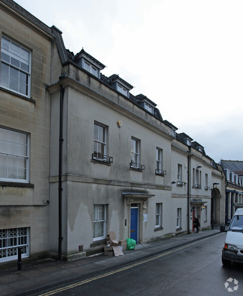 8 Palace Yard Mews, Bath à louer - Photo principale – Image 1 sur 2
