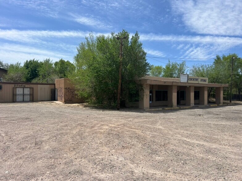 378 N Camino del Pueblo N, Bernalillo, NM à vendre - Photo de l’immeuble – Image 2 sur 5
