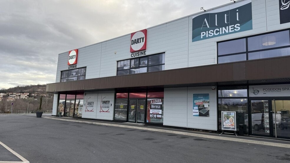 Local commercial dans Le Puy-en-Velay à vendre - Photo de l’immeuble – Image 1 sur 6
