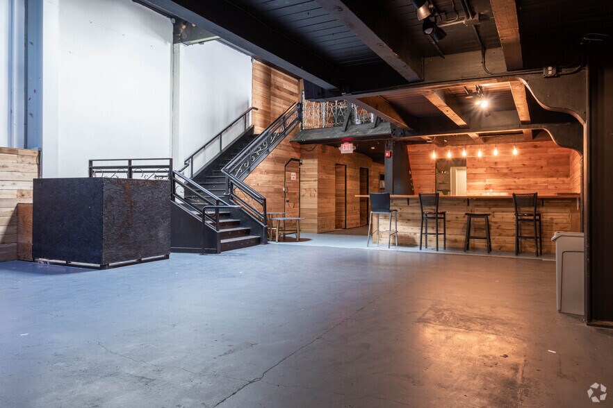 2218 1st Ave, Seattle, WA à vendre - Photo de l’immeuble – Image 3 sur 24