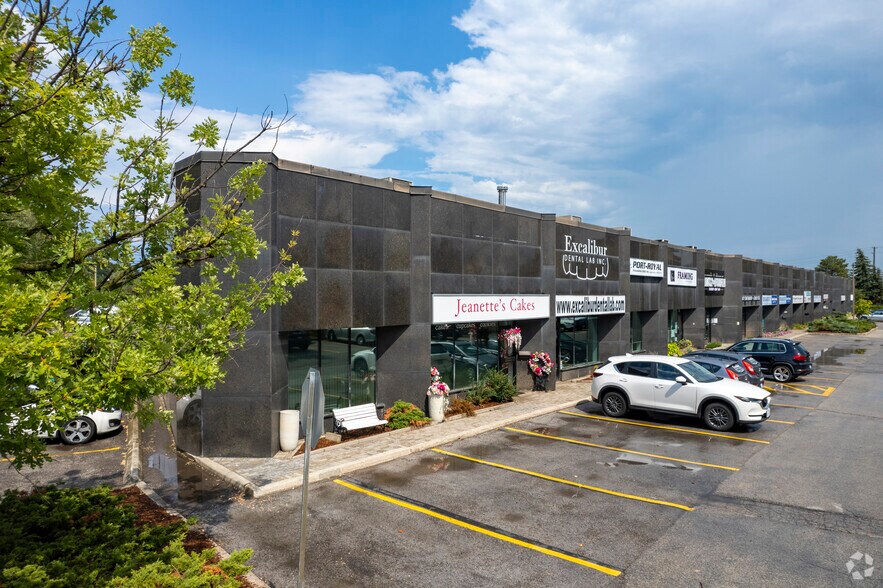 461 N Service Rd W, Oakville, ON à louer - Photo de l’immeuble – Image 3 sur 6