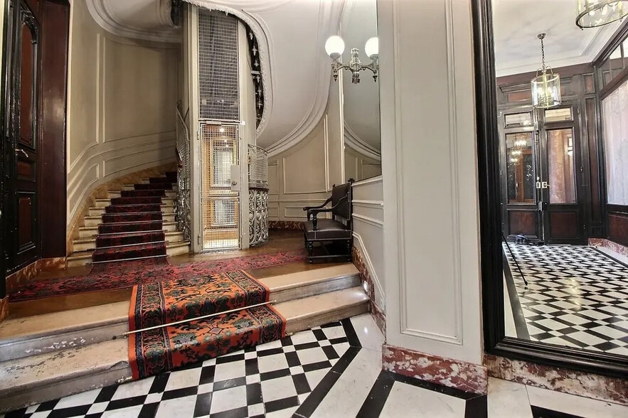 7 Avenue De L'Opera, Paris à louer - Photo de l’immeuble – Image 3 sur 17