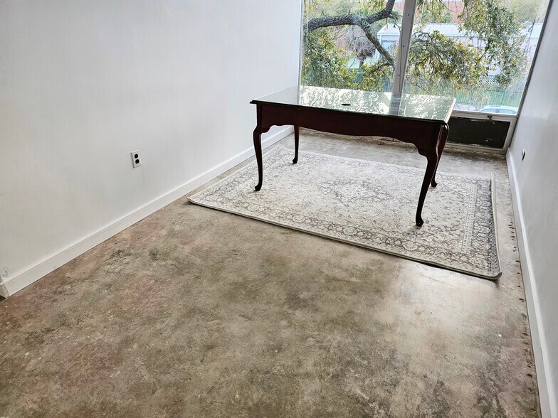 622 Kempner, Galveston, TX à louer - Photo intérieure – Image 3 sur 54