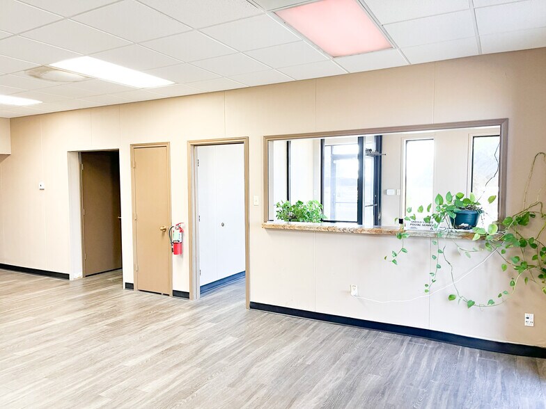 921 E 66th, Lubbock, TX à vendre - Photo de l’immeuble – Image 2 sur 11