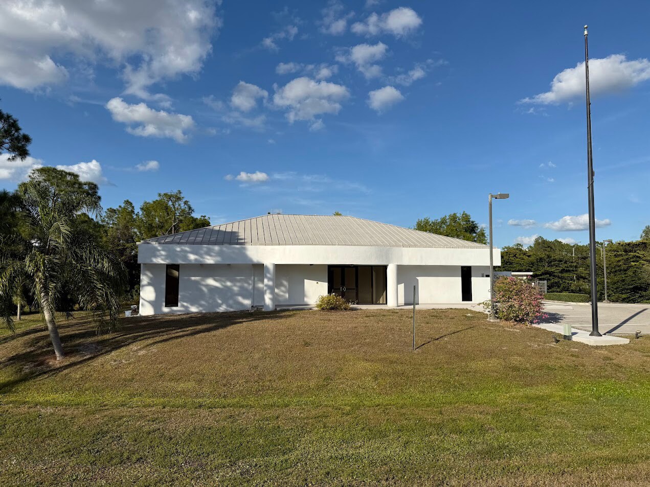 3205 Beck Blvd, Naples, FL à louer Photo principale– Image 1 sur 10