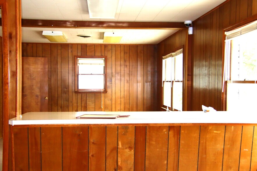 109 S Madison St, Owenton, KY à vendre - Photo intérieure – Image 3 sur 19