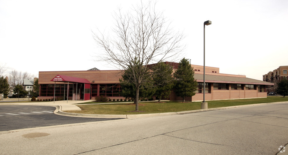 1580 W Lake St, Addison, IL à louer - Photo principale – Image 1 sur 3