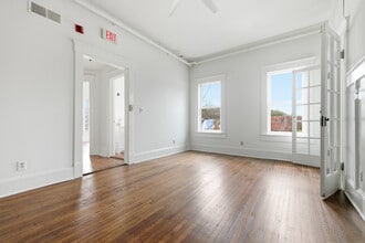 483 Moreland Ave NE, Atlanta, GA à louer Photo intérieure– Image 2 sur 4