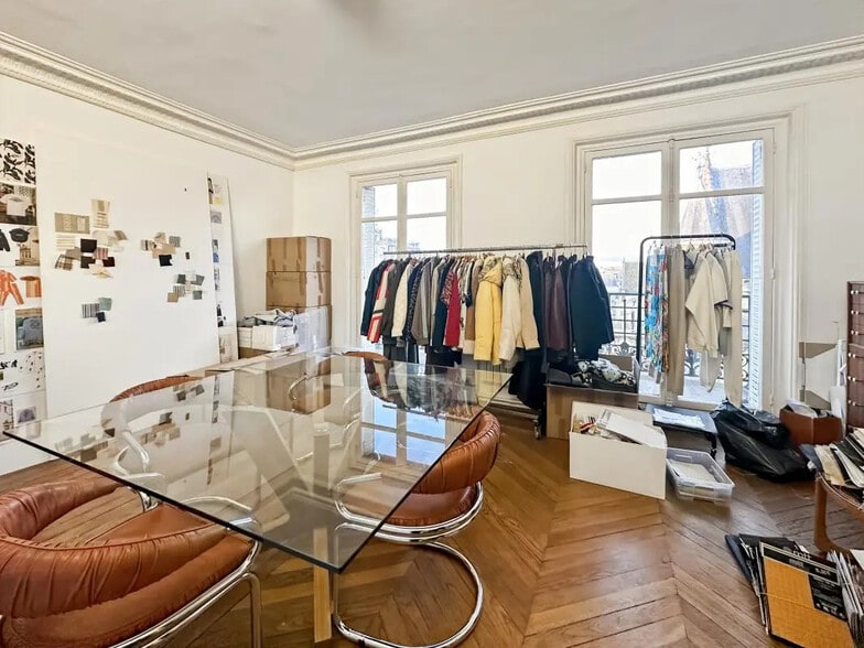 Bureau dans Paris à louer - Photo de l’immeuble – Image 2 sur 8