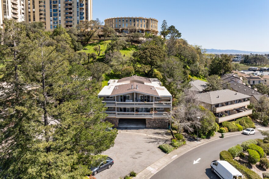 40 Corte Real, Greenbrae, CA à vendre - Photo de l’immeuble – Image 2 sur 12