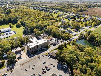 Plus de détails pour 155 Augustine Ave, Charles Town, WV - Local commercial à vendre