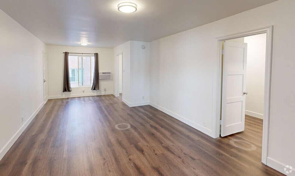 1769 N Orange Dr, Los Angeles, CA à vendre - Numérisation 3D Matterport – Image 2 sur 19