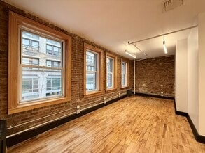 134 W 25th St, New York, NY à louer Photo intérieure– Image 1 sur 5