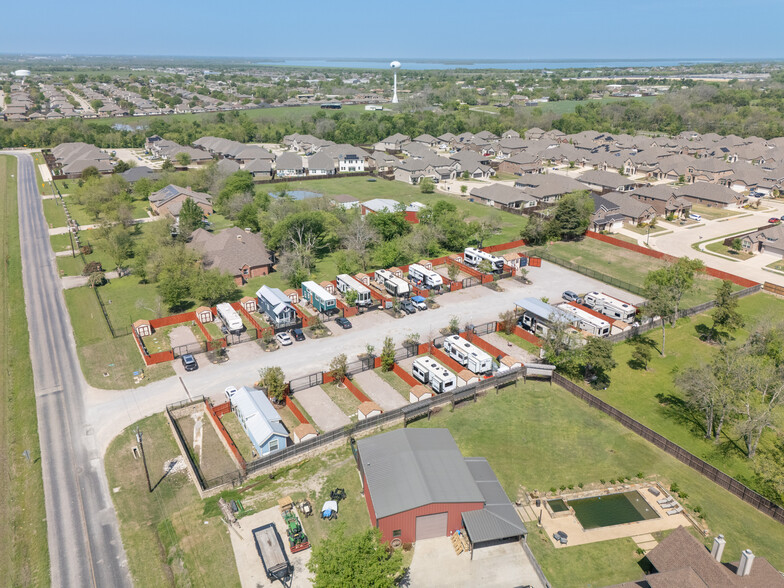 10030 County Road 483, Lavon, TX à vendre - Photo principale – Image 1 sur 10