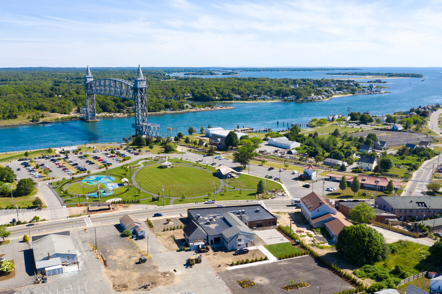 69-73 69-73 Main St, Bourne, MA à vendre - Photo principale – Image 1 sur 13