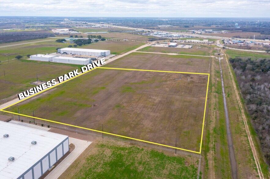 0 Business Park Dr, Rosenberg, TX à vendre - Photo de l’immeuble – Image 1 sur 19