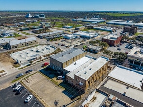 113 E 3rd St, Taylor, TX - VUE AÉRIENNE  vue de carte - Image1