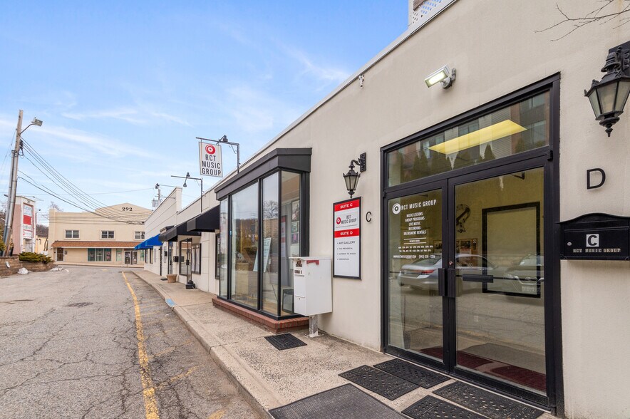 267 Main St, Nyack, NY à vendre - Photo de l’immeuble – Image 3 sur 38
