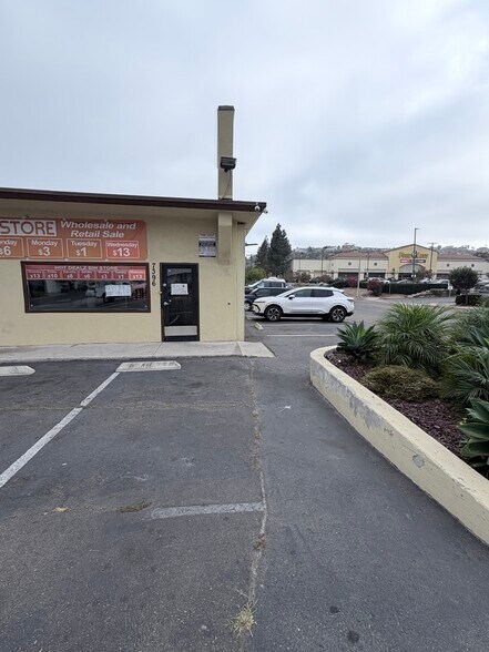 7388-96 Broadway, Lemon Grove, CA à louer - Photo de l’immeuble – Image 3 sur 9